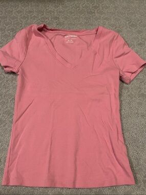 3/$35⚡️Joe Fresh Pink V-Neck Women's Tee